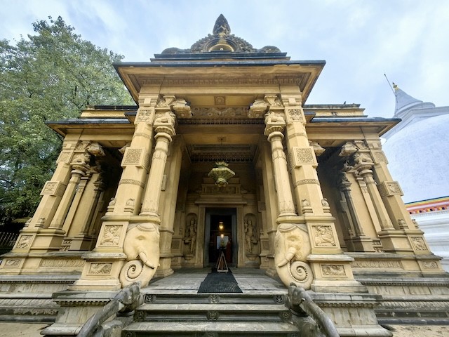 卡拉尼亞寺 Kelaniya Raja Maha Vihara 佛陀第三次親臨處